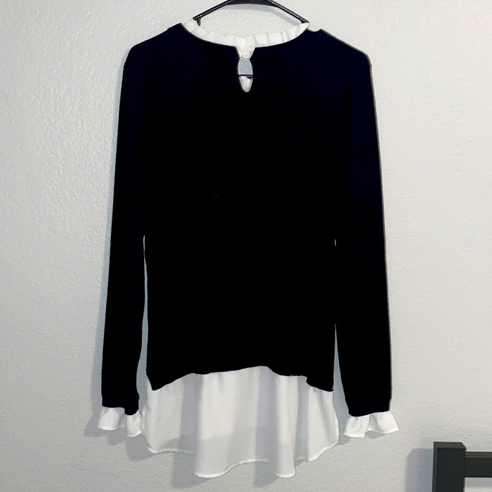 Beautiful l/s sweater with blouse underneath.
